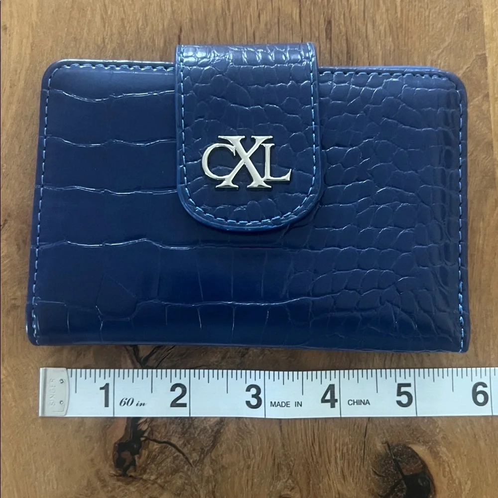 NWT CXL by Christian Lacroix Blue Croc-Embossed Faux Leather Bifold Wallet NWT - Picture 8 of 11